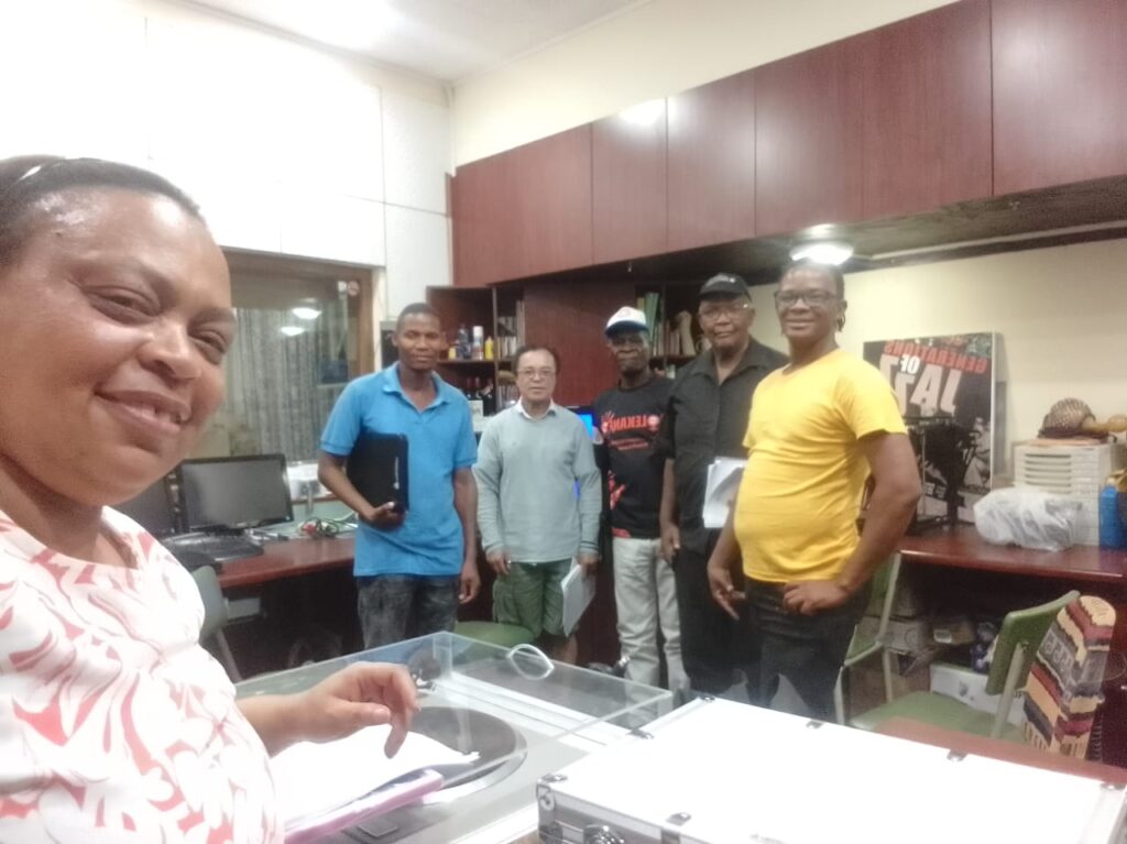 Image of Sharon Gabie, Wilard Veldskoen, Lee Watkins, Abraham Katimba, James Mapanka, and Boetles Gewers.