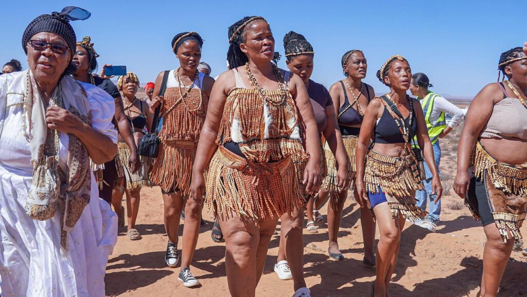 Image from the reburial ceremony of Khoe remains at the Kinderlê Monument.