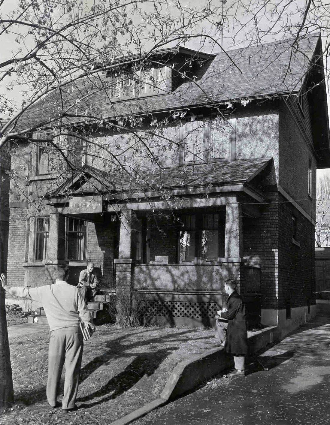 An historical photo of 291 First Street, Ottawa Ontario