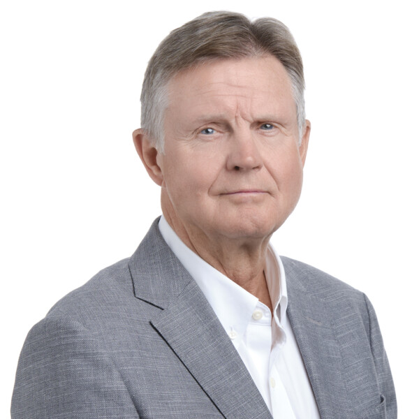 Headshot of Leslie Pal