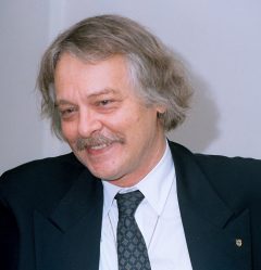 Nicolas Papadopoulos Headshot