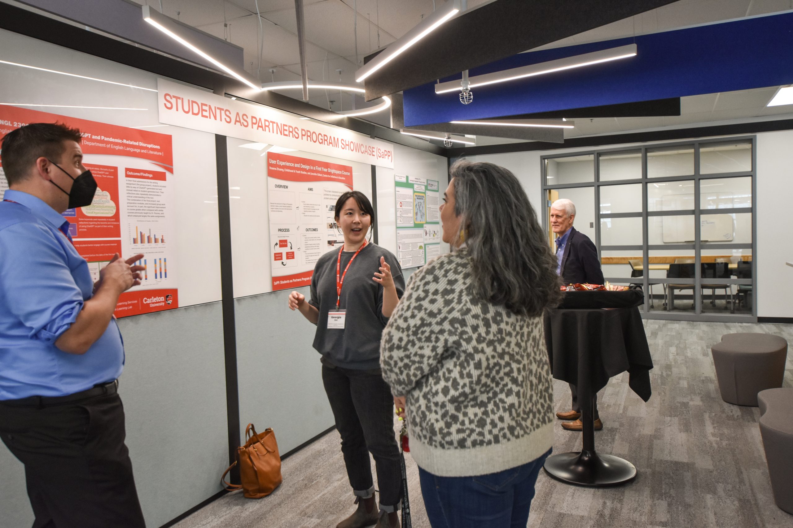 Student Georgia Son presents at the SaPP & I-CUREUS Showcase