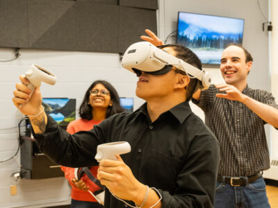 Students and Instructor using VR in the Experiential Learning Hub